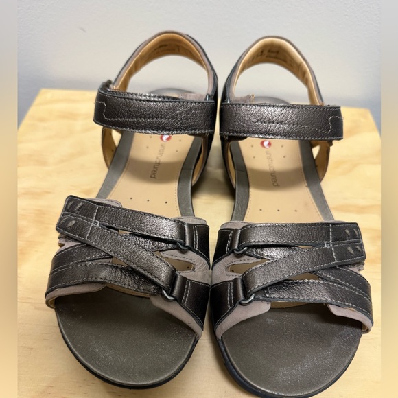 Women’s Clarks Artisan Unstructured Sandal Un Vasha Bronze Leather Size 7 1/2 W - Picture 3 of 8